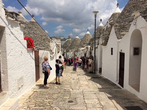 Trulli v Alborello