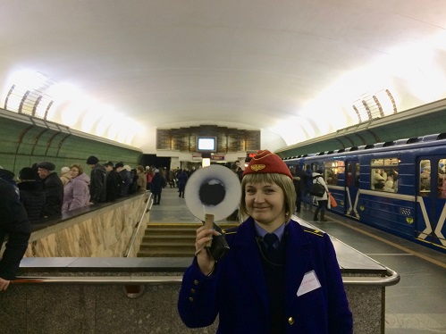 Minsk - výpravčí v metru