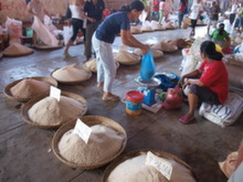 Filipíny - trh v Baclayonu na ostrově Bohol