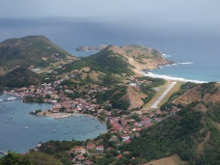 Pohled na Les Saintes z kopce Chameau