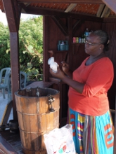 Prodavačka kokosového sorbetu