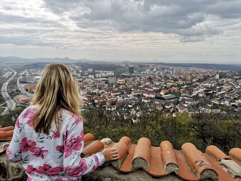 Výhled na Most z Hněvína