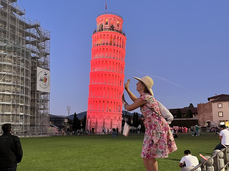 Nasvícená Šikmá věž v Pise